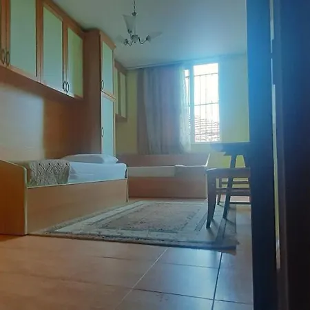 Enki'S Garden Pensión 3*