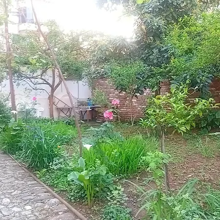 Πανσιόν Enki's Garden